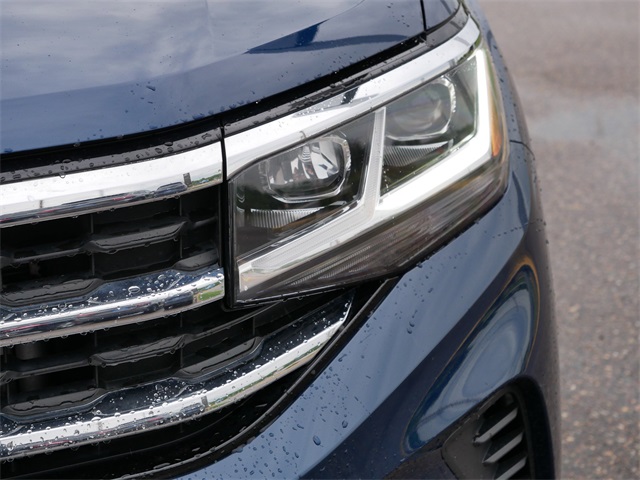 2022 Volkswagen Atlas Cross Sport V6 SE Technology photo 10