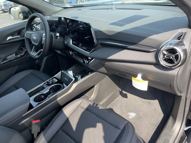 2026 Chevrolet Equinox LT photo 10