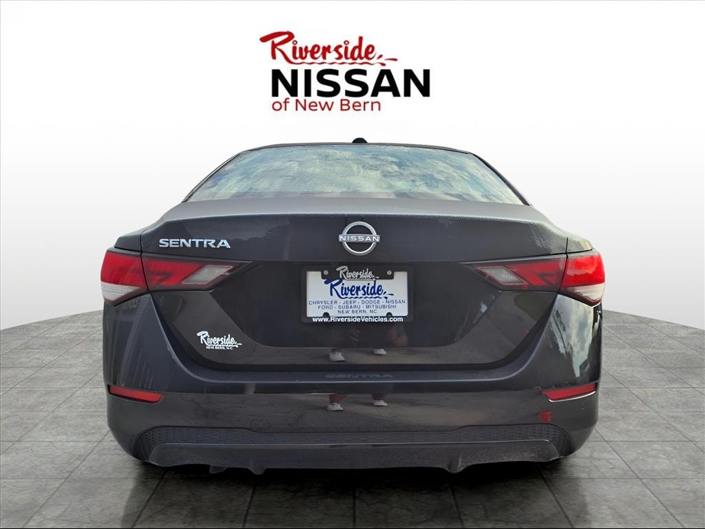 2025 Nissan Sentra SV photo 3