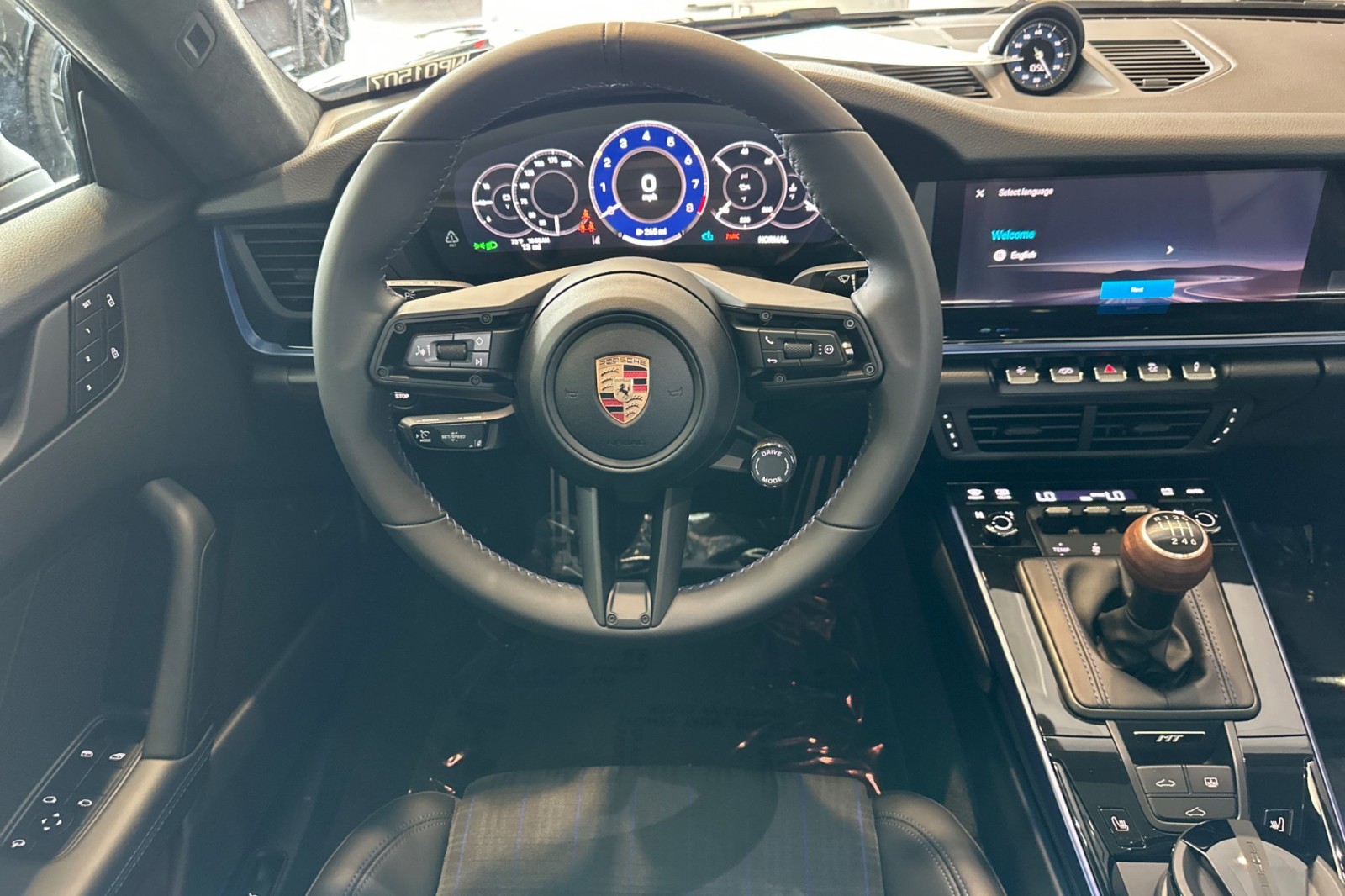 2026 Porsche 911 T photo 16