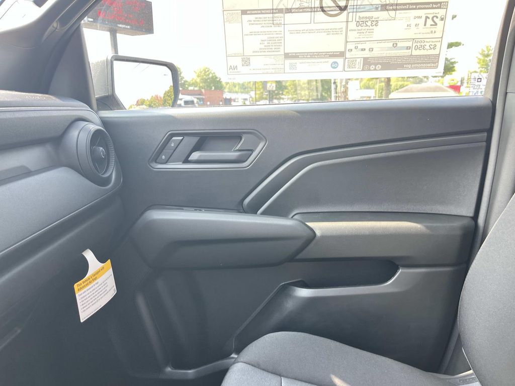 2026 Chevrolet Colorado Work Truck photo 28