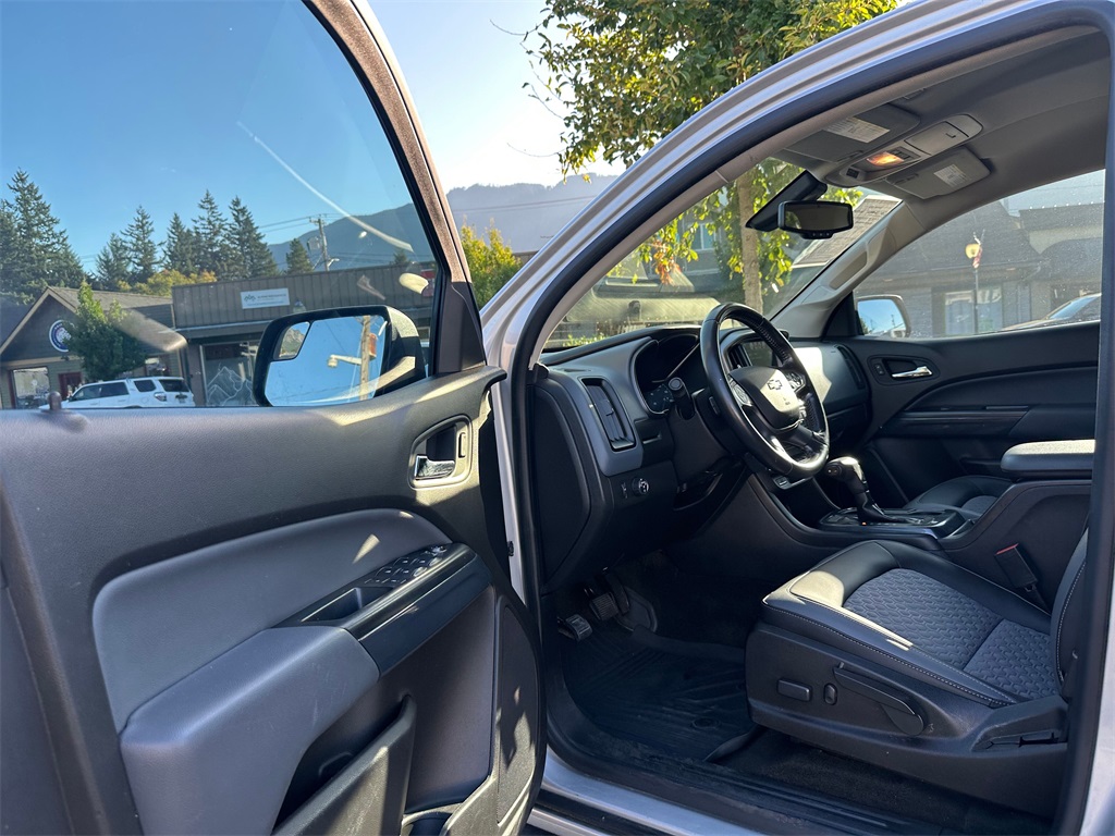 2016 Chevrolet Colorado Z71 photo 21