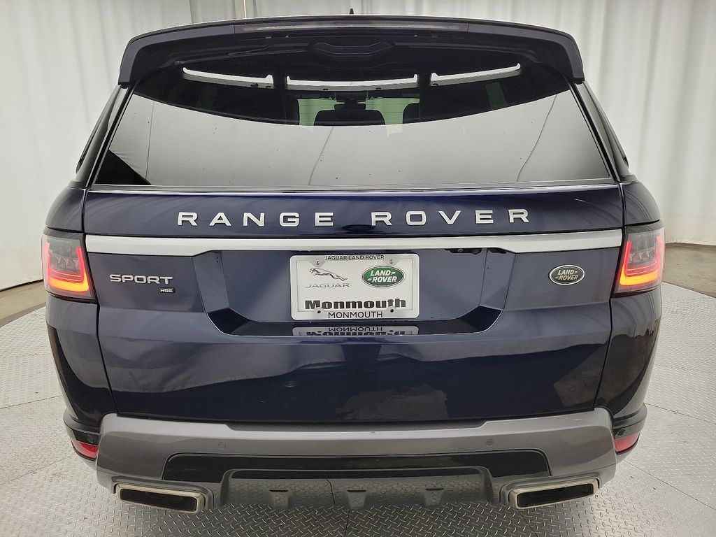 2020 Land Rover Range Rover Sport HSE photo 4