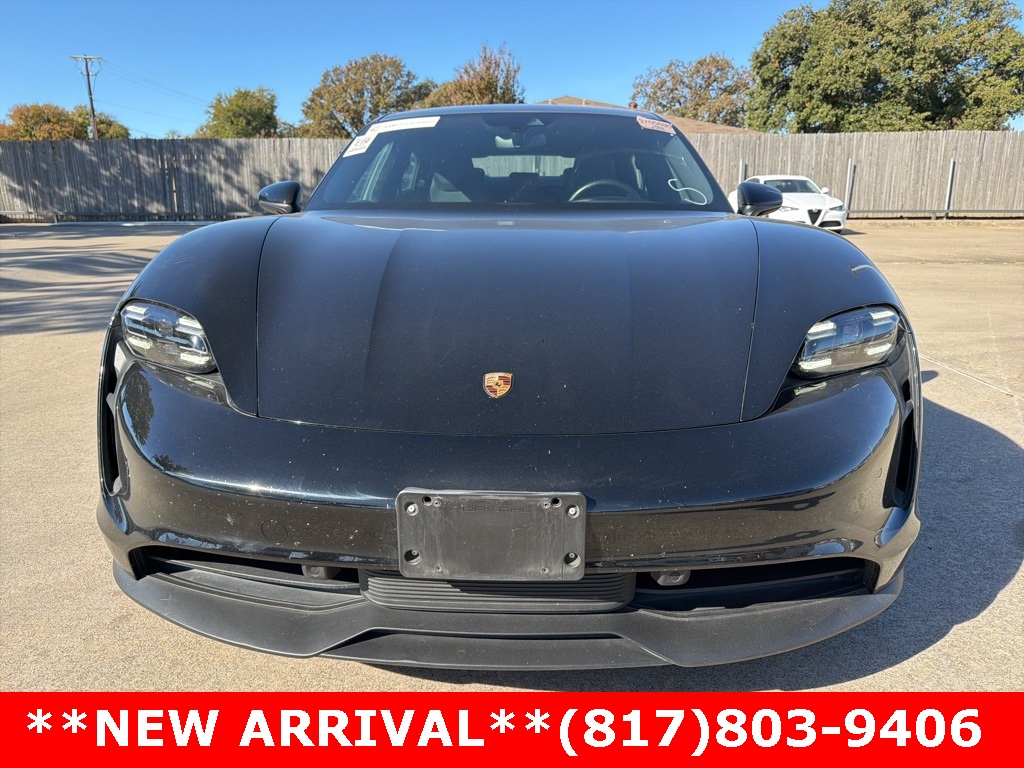 2022 Porsche Taycan Base photo 2