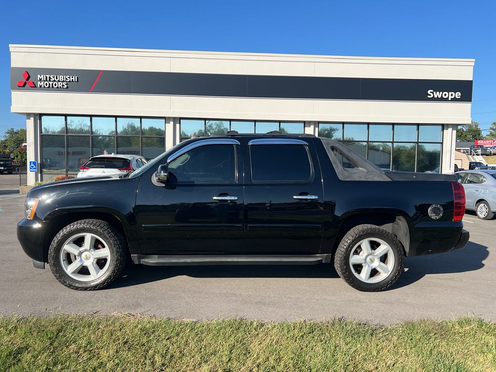 2008 Chevrolet Avalanche LS photo 4