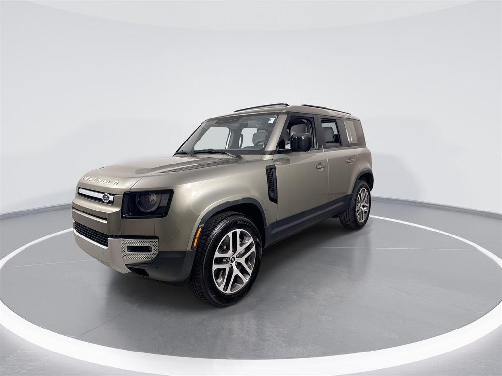 2025 Land Rover Defender 110 S photo 4