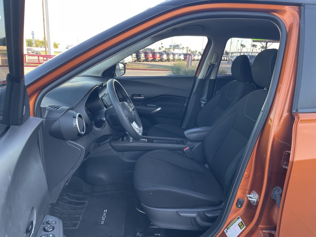 2023 Nissan Kicks SV photo 11