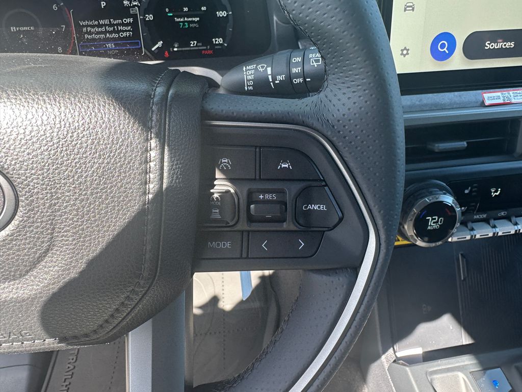2025 Toyota 4Runner photo 17