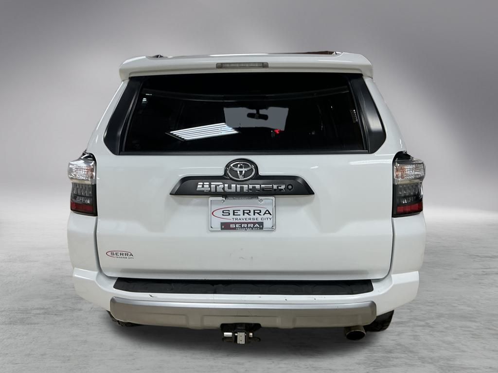 2016 Toyota 4Runner Trail photo 4