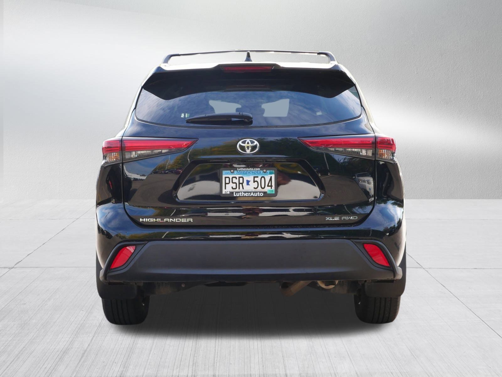 2022 Toyota Highlander XLE photo 6