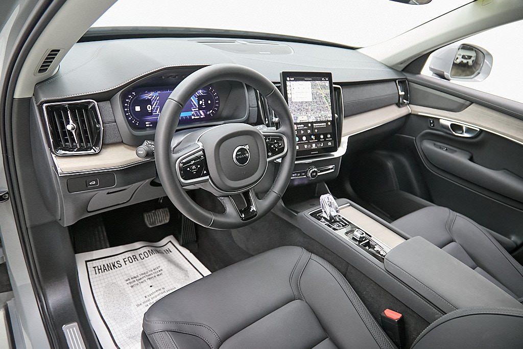 2026 VOLVO XC90 - Image 11