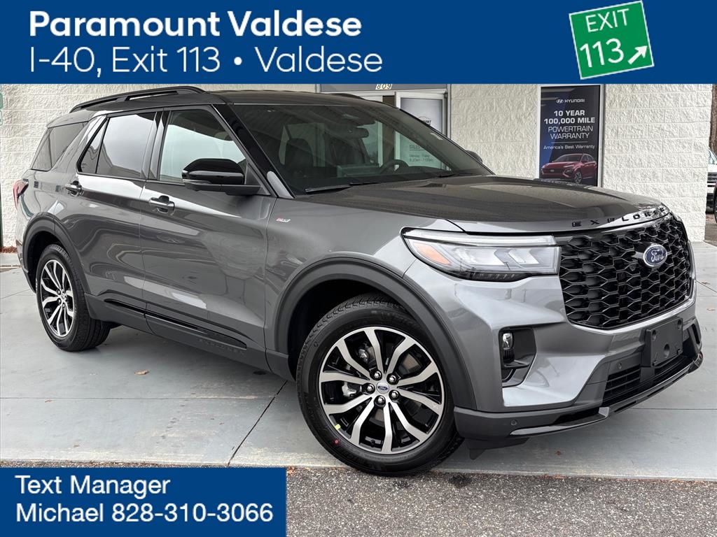 2026 Ford Explorer ST-LINE's photo