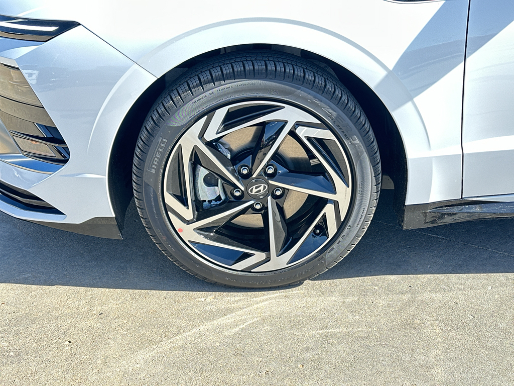 2026 Hyundai Sonata SEL Sport photo 3