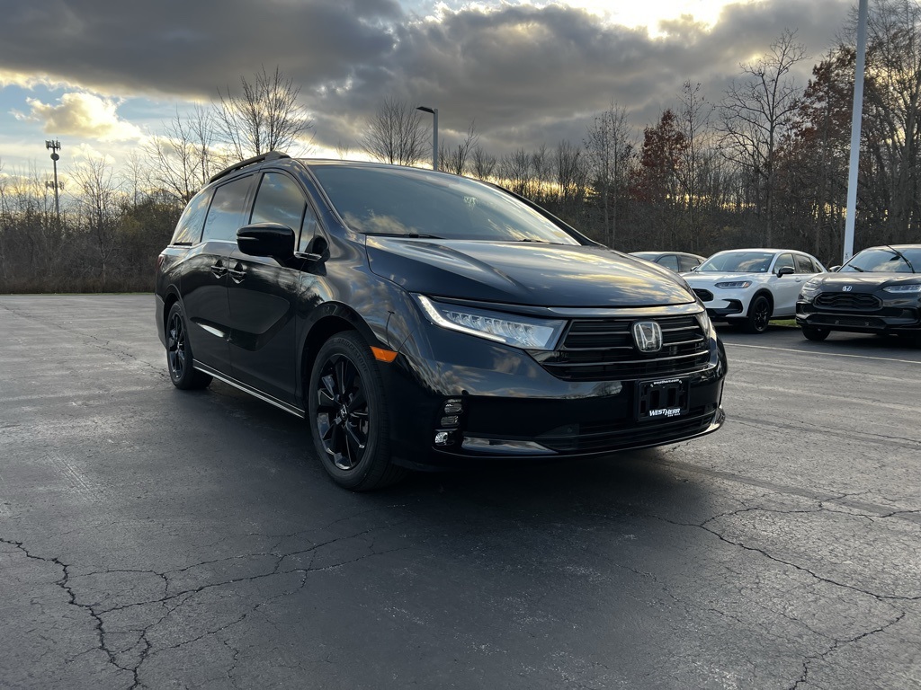 2024 Honda Odyssey Sport photo 2