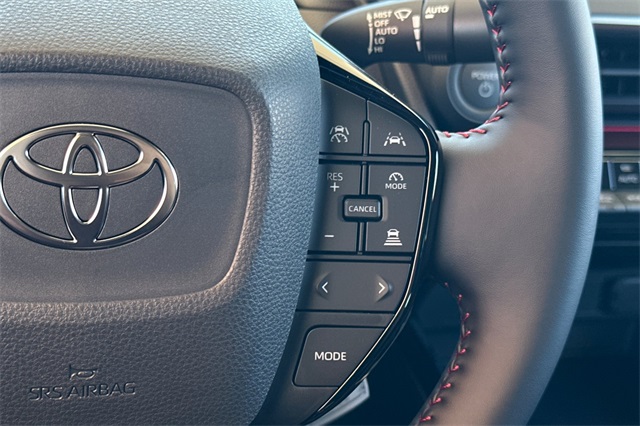 2026 Toyota Prius Plug-in Hybrid XSE photo 26