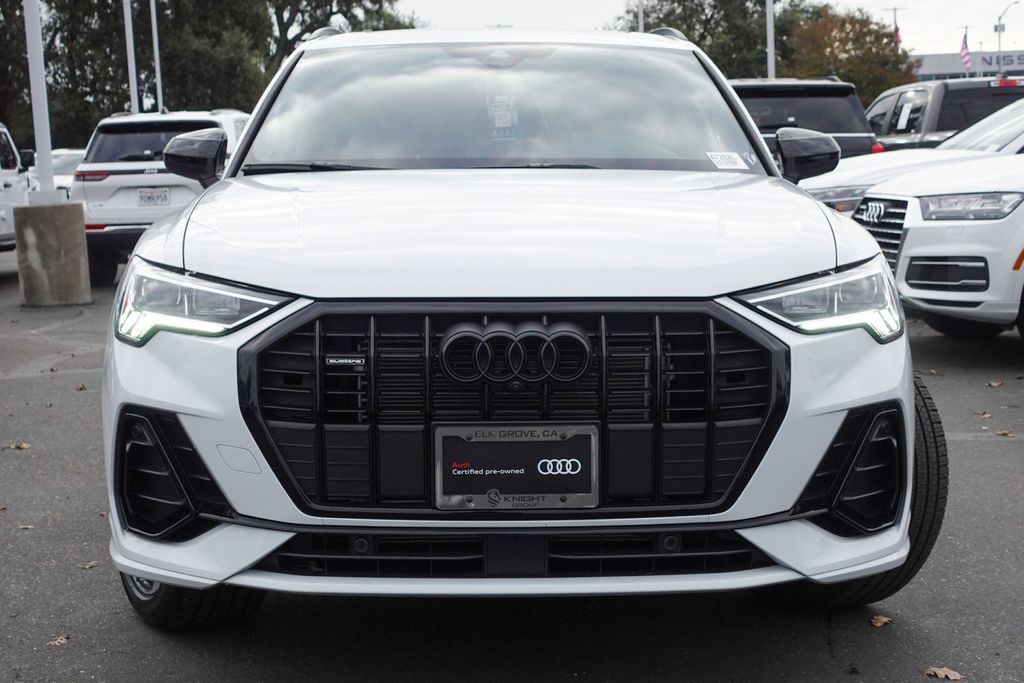 2025 Audi Q3 S line Premium Plus photo 3