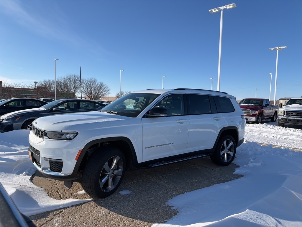 2021 Jeep Grand Cherokee L Limited's photo