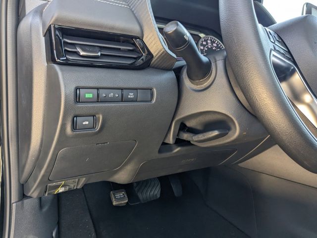 2025 Nissan Sentra SV photo 16