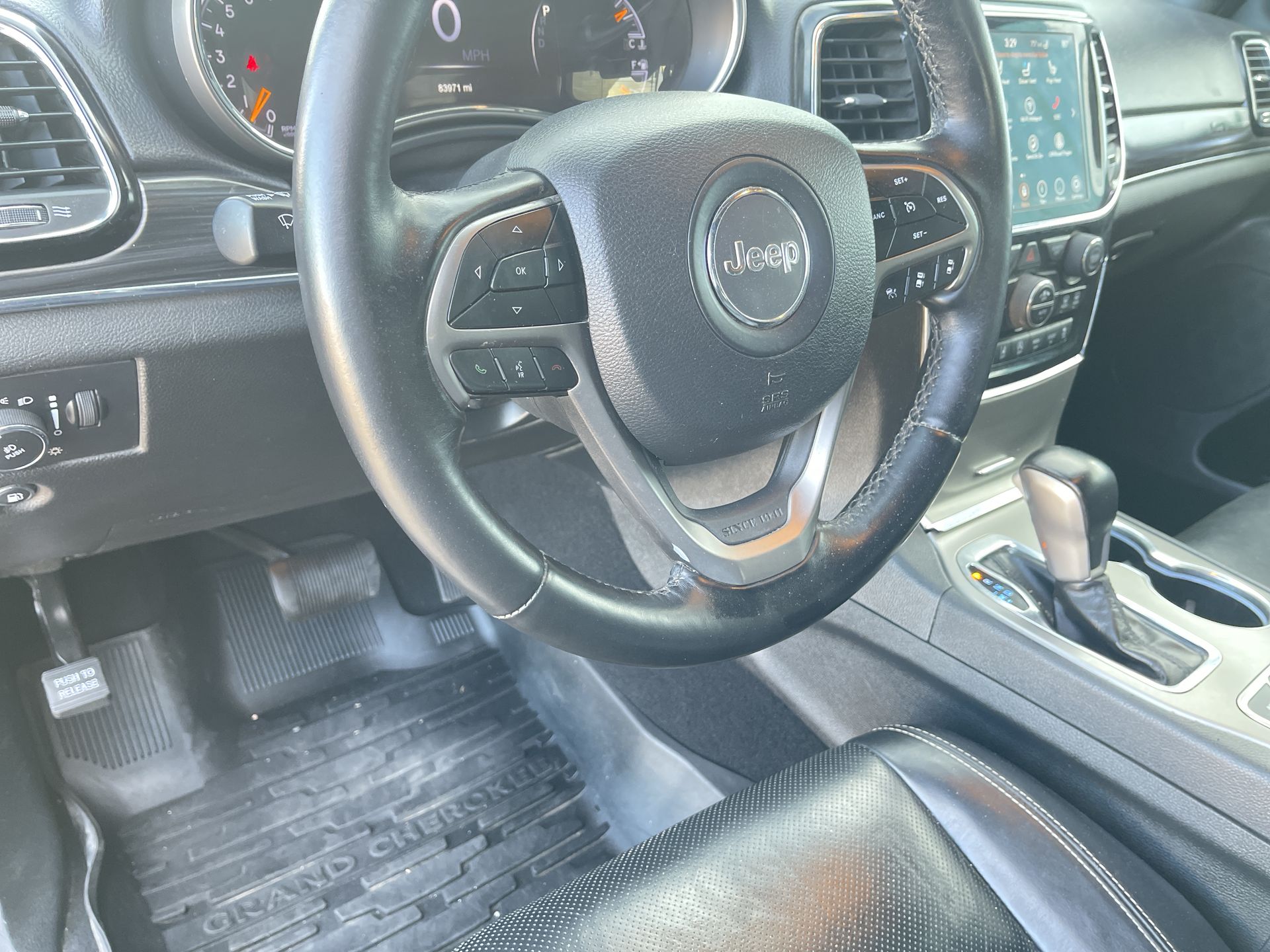 2021 Jeep Grand Cherokee Anniversary Edition photo 10
