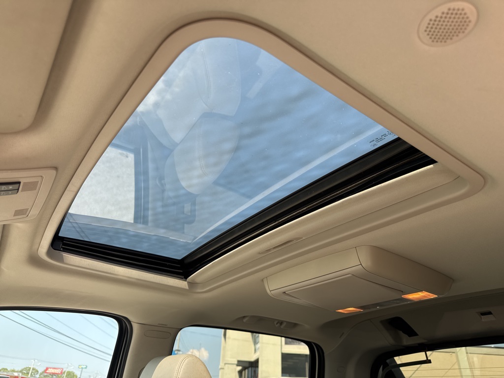 2008 Chevrolet Avalanche LTZ photo 36