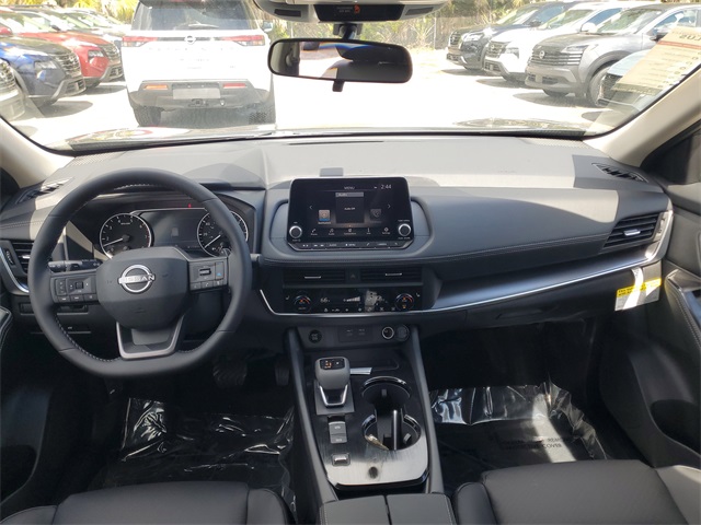 2026 Nissan Rogue SV photo 20