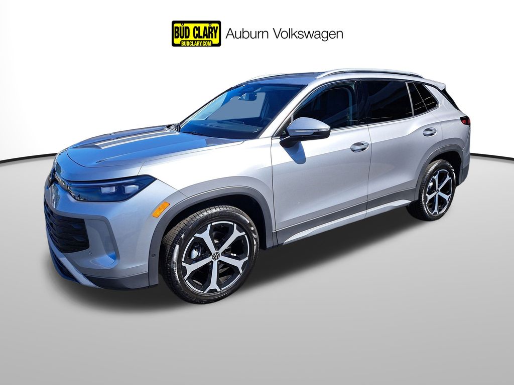 2025 Volkswagen Tiguan SE's photo