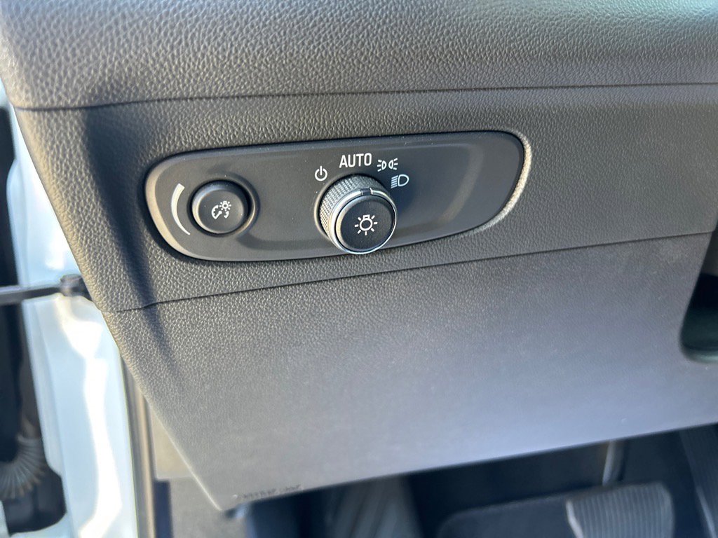 2022 Buick Envision Preferred photo 17