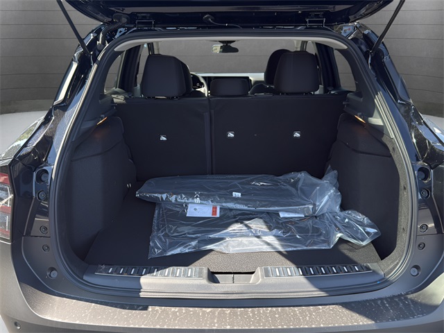 2026 Nissan Kicks SV photo 11