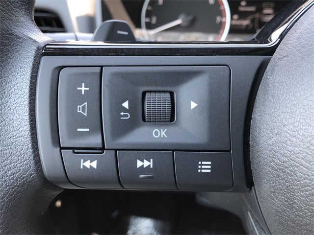 2023 Nissan Rogue SV photo 14