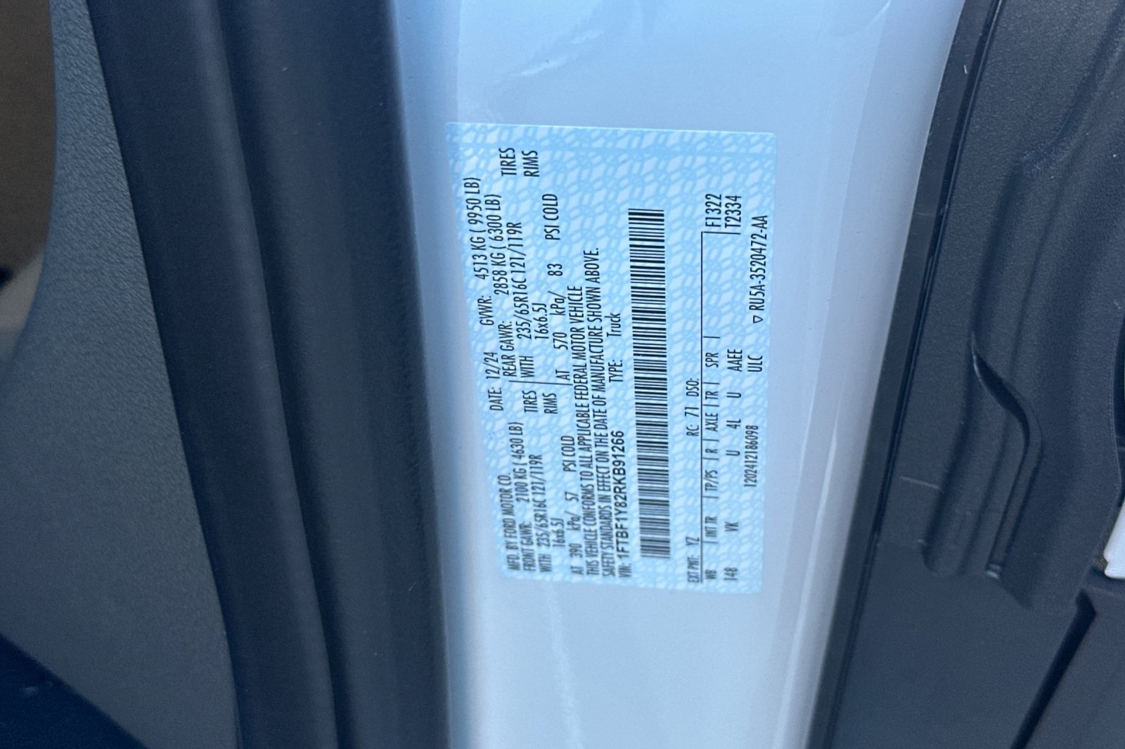2024 Ford Transit Cargo Van photo 23