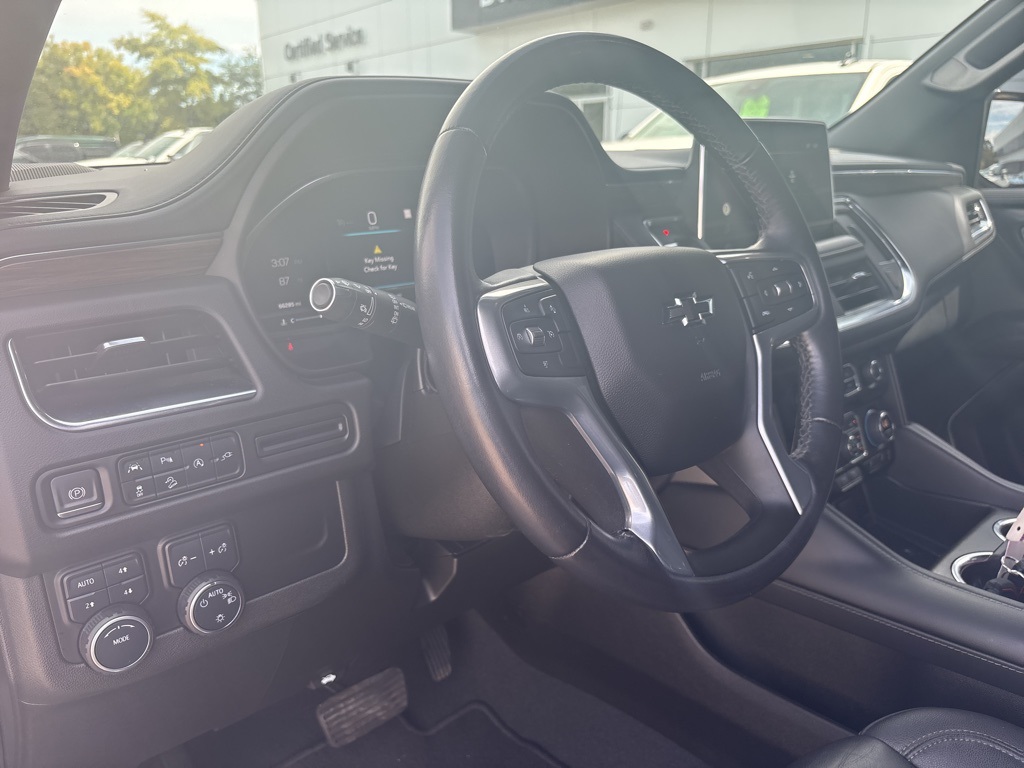 2022 Chevrolet Suburban Z71 photo 16