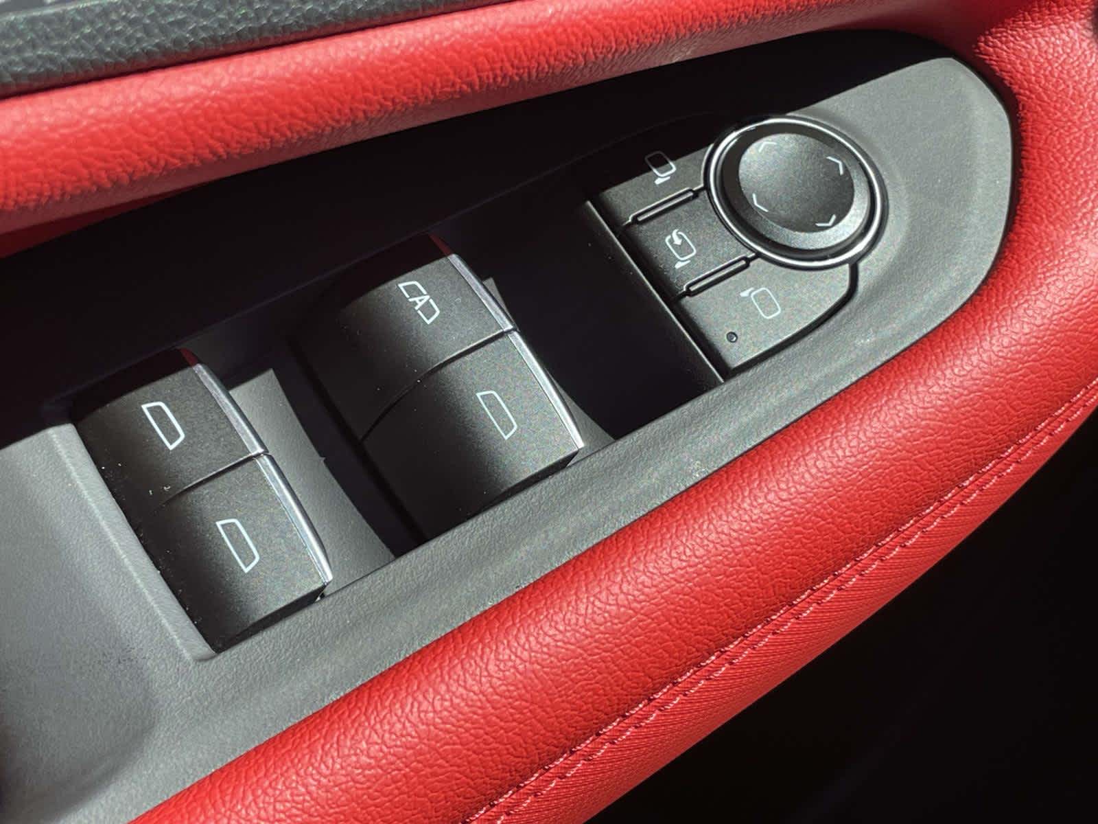 2024 Chevrolet Blazer EV RS photo 23