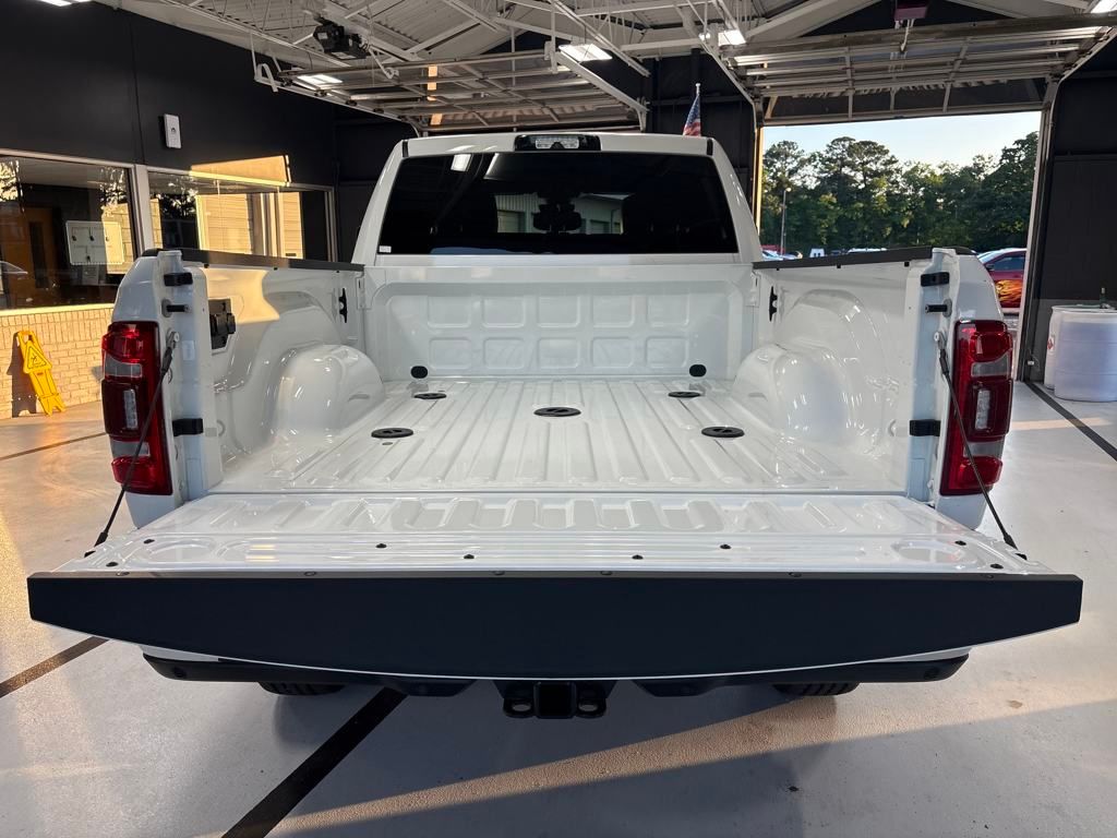 2024 Ram 3500 Tradesman photo 10