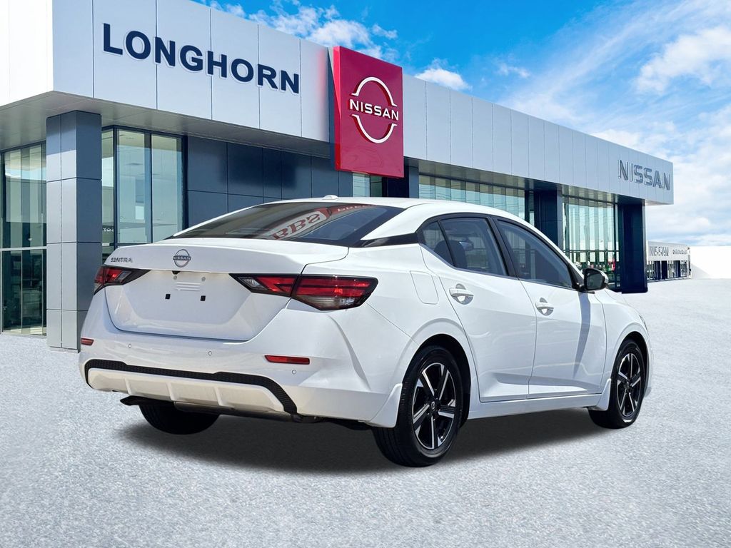 2025 Nissan Sentra SV photo 3