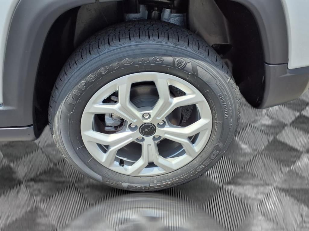 2025 Jeep Compass North Edition Latitude photo 17