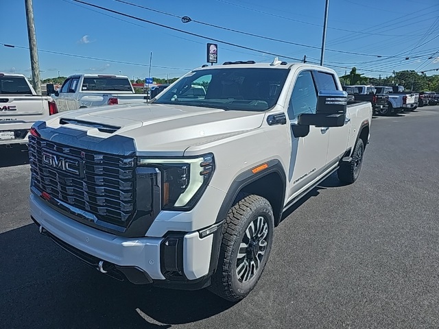2024 GMC Sierra 3500HD Denali Ultimate's photo