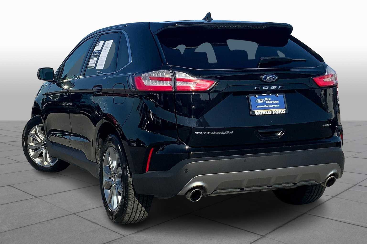 2024 Ford Edge Titanium photo 10