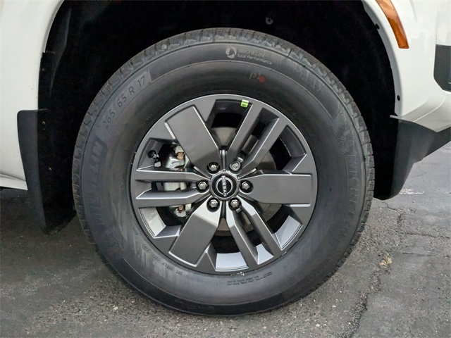 2025 Nissan Frontier SV photo 23