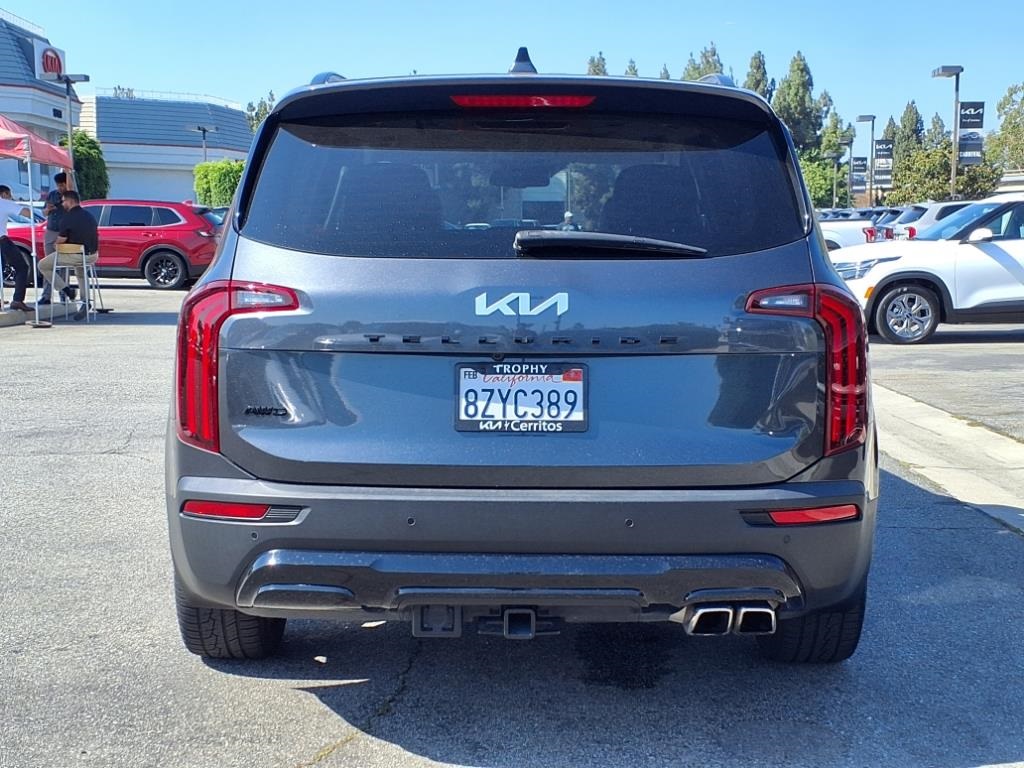 2022 Kia Telluride EX photo 2