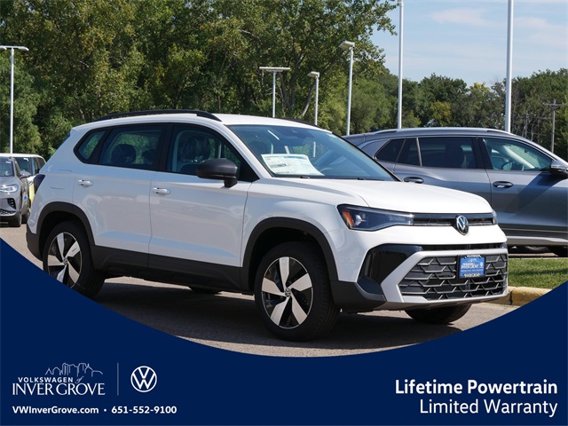 2025 Volkswagen Taos S's photo