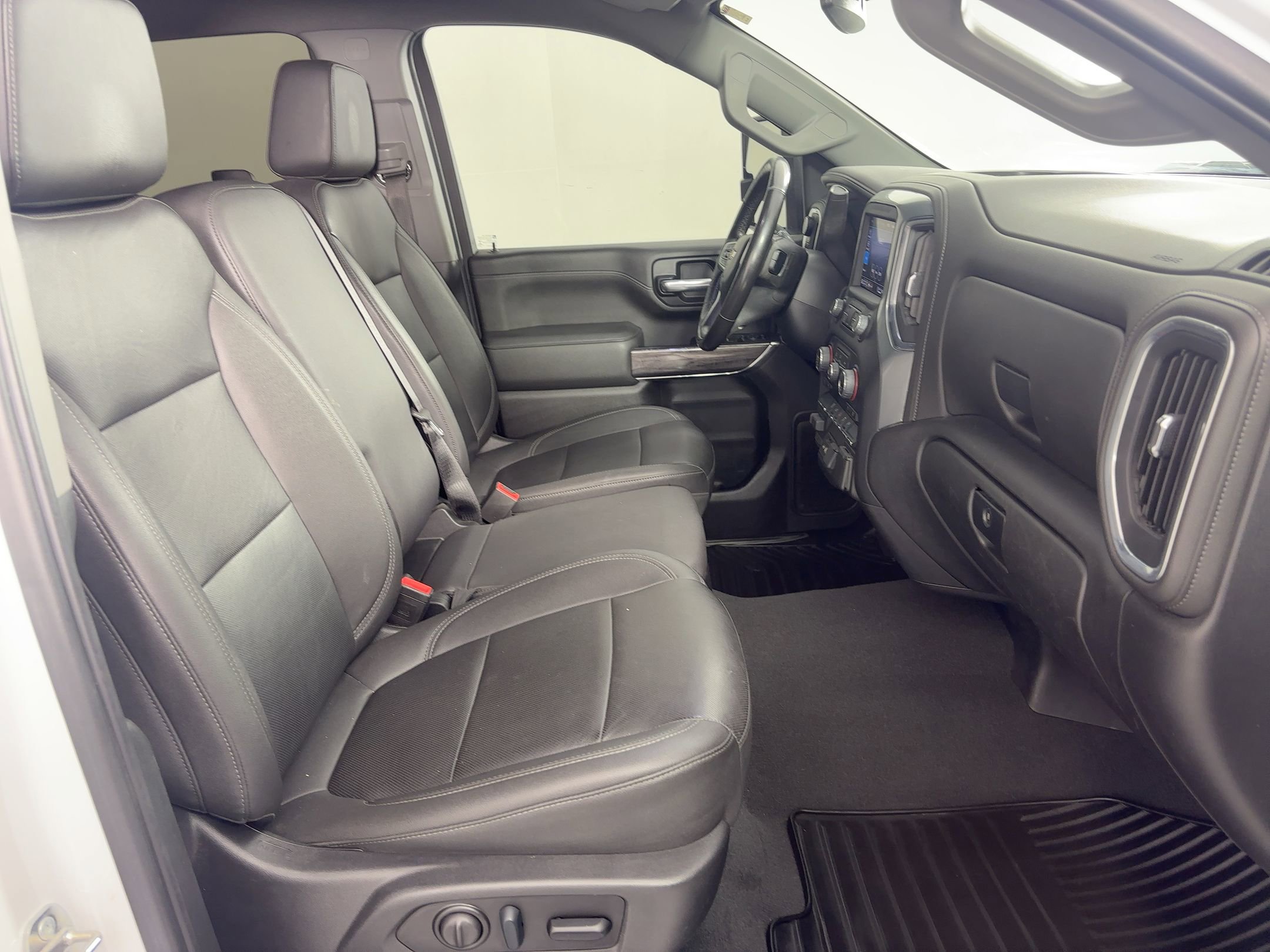 2023 Chevrolet Silverado 2500HD LTZ photo 25