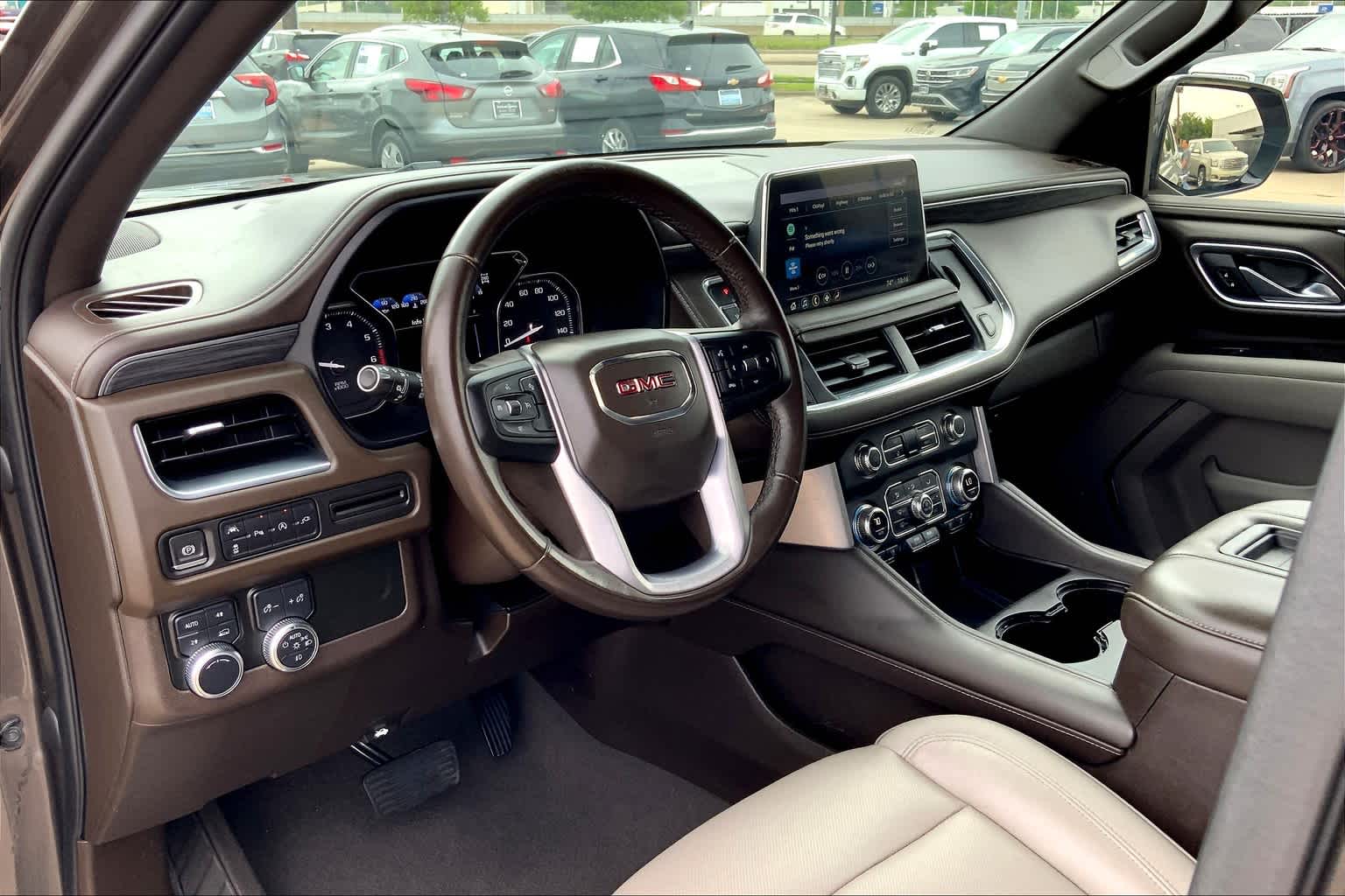 2021 Gmc Yukon SLT photo 17