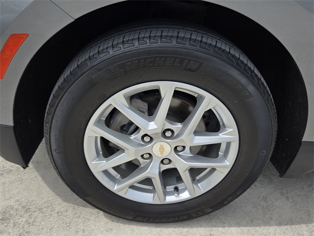 2023 Chevrolet Equinox LT photo 8