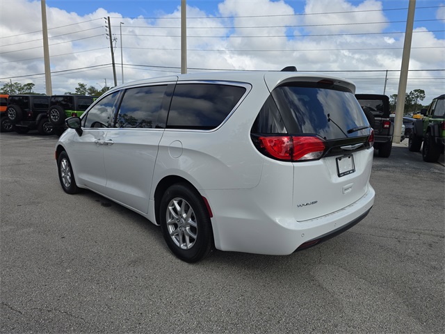 2026 Chrysler Voyager LX photo 3