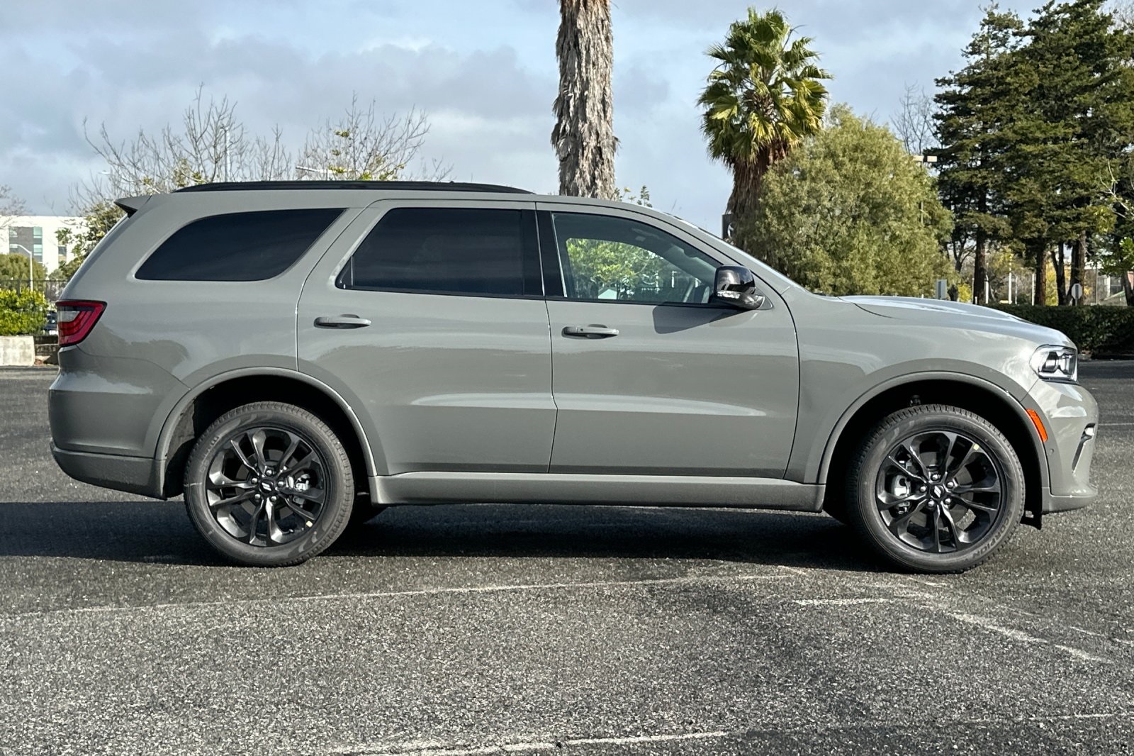 2025 Dodge Durango GT Plus photo 2