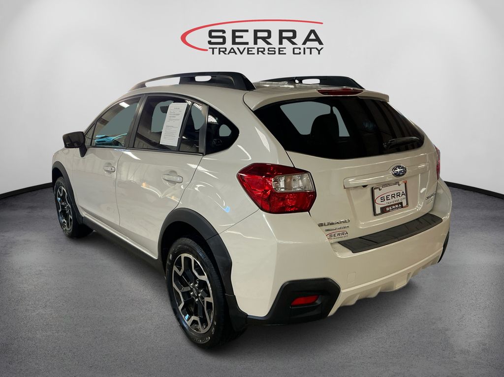 2017 Subaru Crosstrek 2.0i Premium photo 6