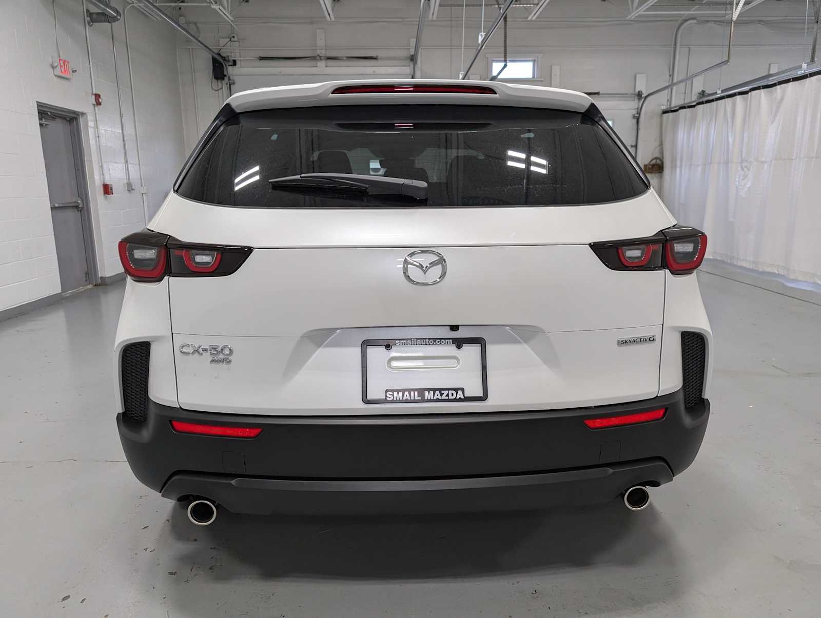 2025 Mazda CX-50 2.5 Select photo 8