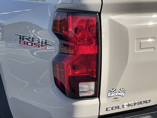 2026 Chevrolet Colorado Trail Boss photo 12