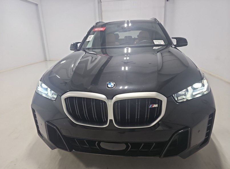 2025 Bmw X5 M60i photo 2