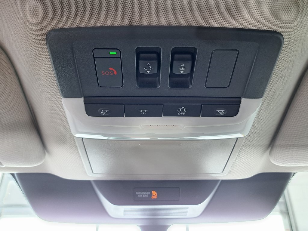2022 Nissan Pathfinder SV photo 17